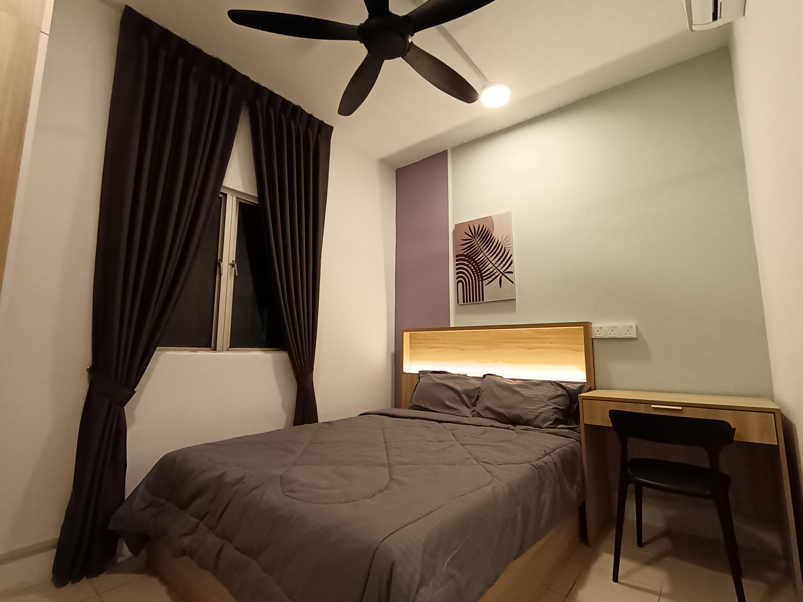 Medium Room